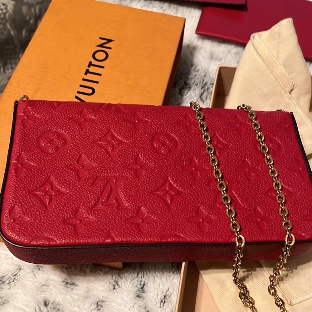 Louis Vuitton small bag - Picture 4 of 7